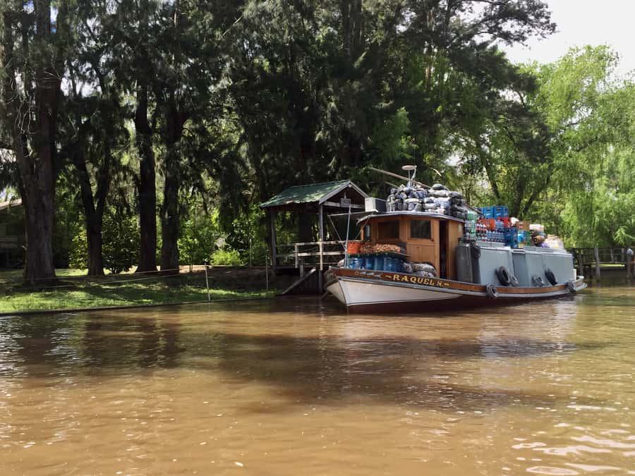 Tigre Delta: Half-Day Tour and Boat Trip - Boarding the catamaran in Tigre