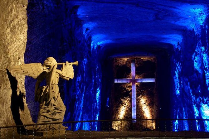 Tour of Zipaquirá: Visit the Salt Cathedral and the main squares - Why the Salt Cathedral is worth the trip from Bogotá