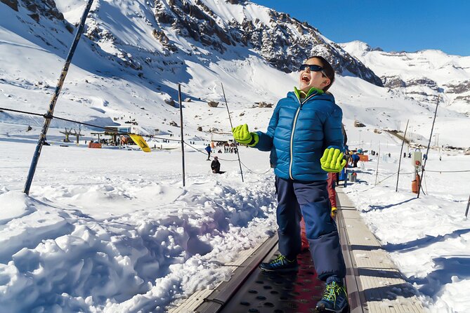 Tour Parque Farellones Ticket+Transportation, optional Snowwear - Why the crowds can change the whole experience