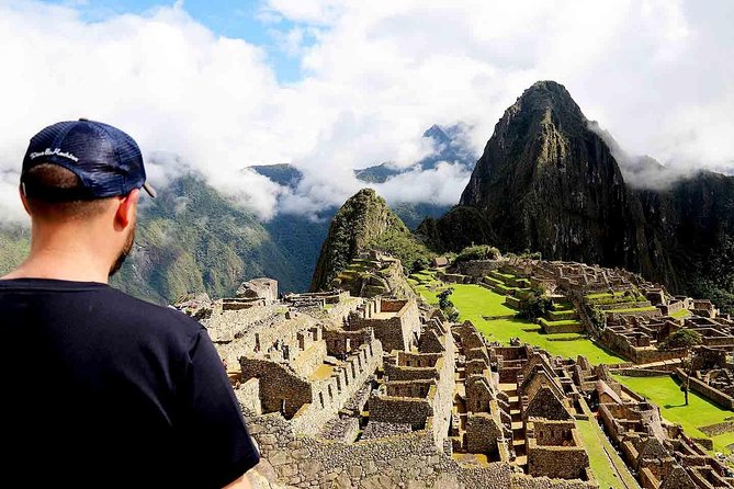 Tour to Machupicchu By Train Full-Day - The 6:10 am train through the Andes