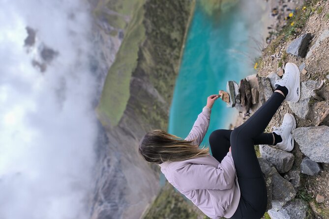 Tour to the HUMANTAY LAGOON from CUSCO - Starting at Soraypampa: a 90-minute uphill walk