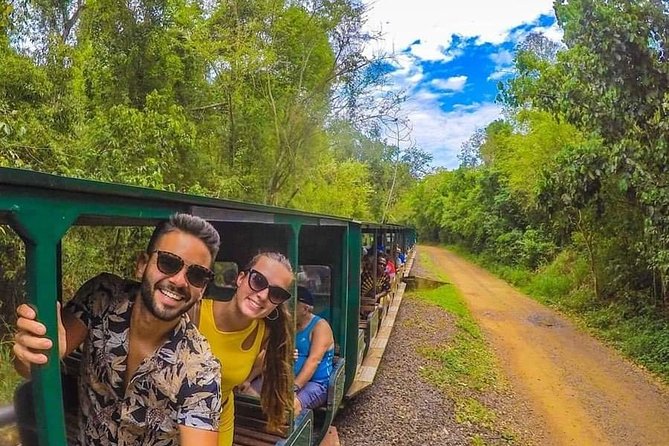 Tour Tour, We take the tour of the Argentina + Puerto Iguaçu Falls - A private vehicle changes the rhythm of the day