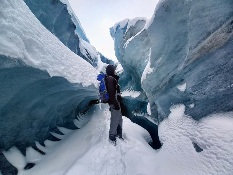 Trekking to Vinciguerra glacier and Tempanos lagoon - Guides, group size, and the pace of the day