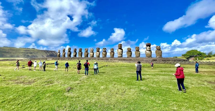 Two days of Full Day Tour of Rapa Nui + Sunrise in Tongariki - Who will enjoy this most