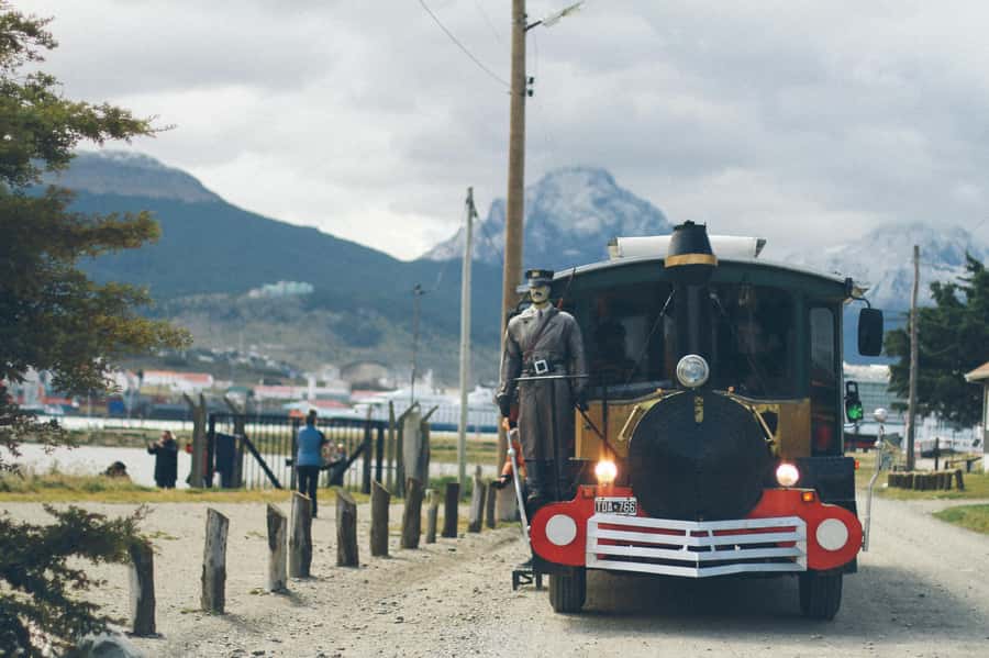 Ushuaia: Panoramic City Train Tour - Key points at a glance