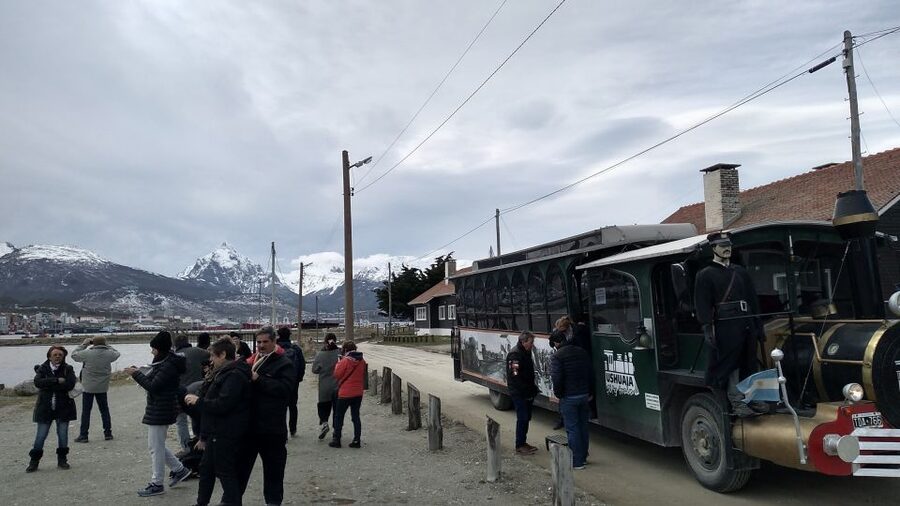 Ushuaia: Panoramic City Train Tour - First photo stop: Misión Barra and Ushuaia’s beginnings
